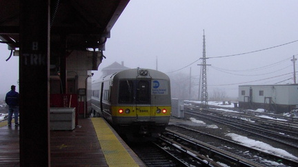 LIRR M-3 9943 @ Jamaica.  Photo taken by Brian Weinberg, 02/23/2003. (93kb)