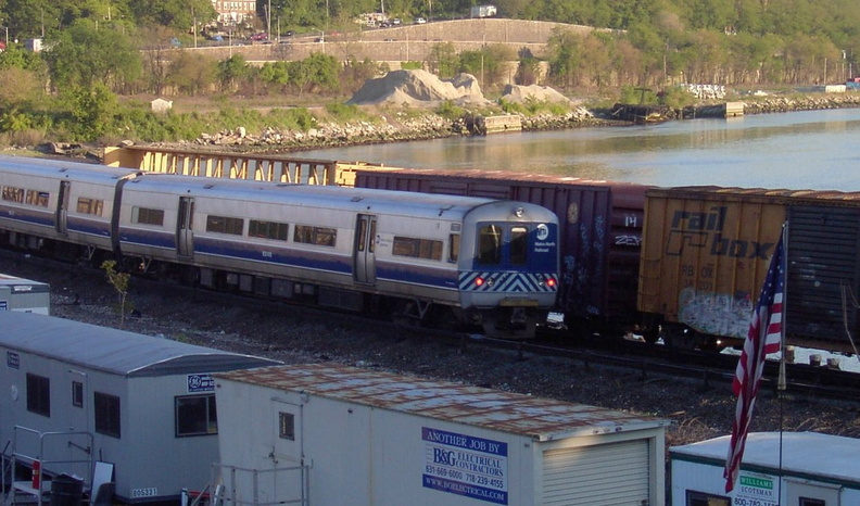MNCR M-1a 8249 @ Marble Hill. Photo taken by Brian Weinberg. 5/19/2003. PDRM4567a.jpg
