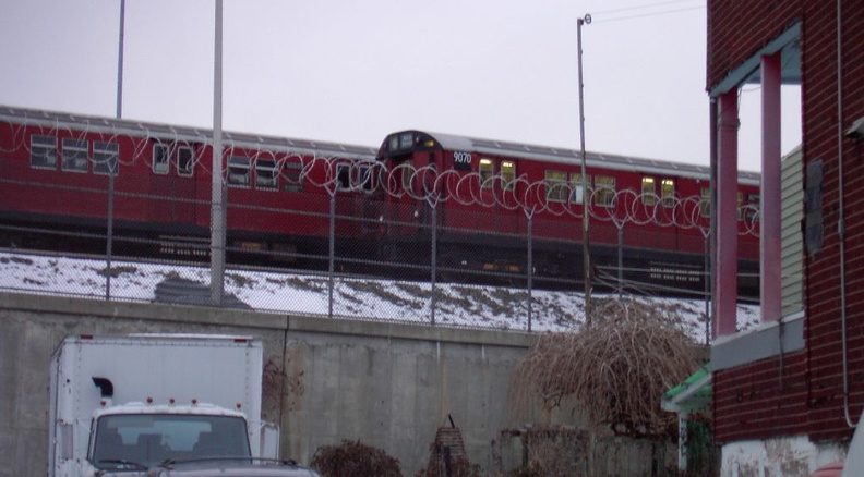 R-33ML 9070 @ Unionport Yard. Photo by Brian Weinberg, 02/15/2003. (93kb) PDRM2113.jpg
