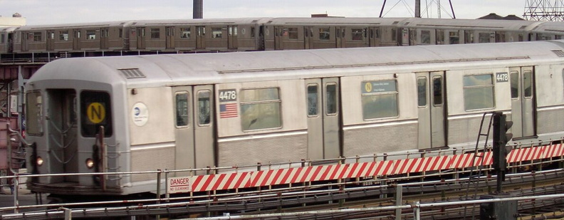 R-40M 4478 @ Queensboro Plaza (N). Photo by Brian Weinberg, 01/09/2003. PDRM1423a.jpg