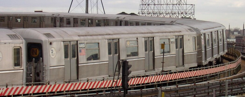 R-40M 4465 @ Queensboro Plaza (N). Photo by Brian Weinberg, 01/09/2003. PDRM1424a.jpg