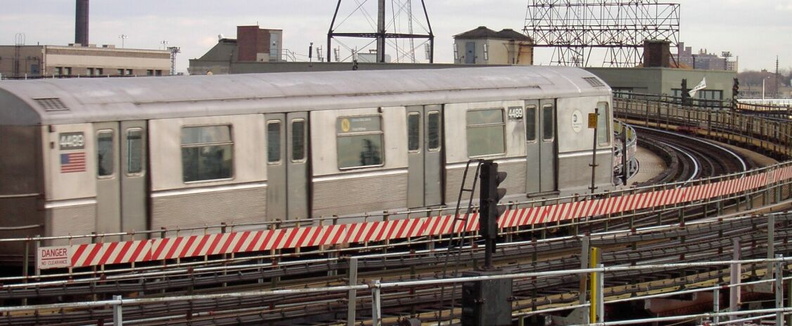 R-40M 4489 @ Queensboro Plaza (N). Photo by Brian Weinberg, 01/09/2003. PDRM1428a.jpg