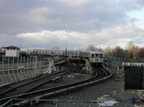 R-42 @ leaving Atlantic Av (L). Photo by Brian Weinberg, 11/27/2002. (80k)