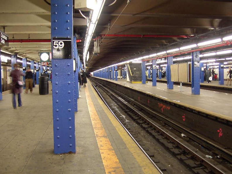 59th St - Columbus Circle. Photo taken by Brian Weinberg, 02/02/2003. (110kb)