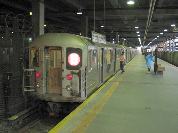 Lenox Terminal. Photo taken by Brian Weinberg, 06/24/2003.