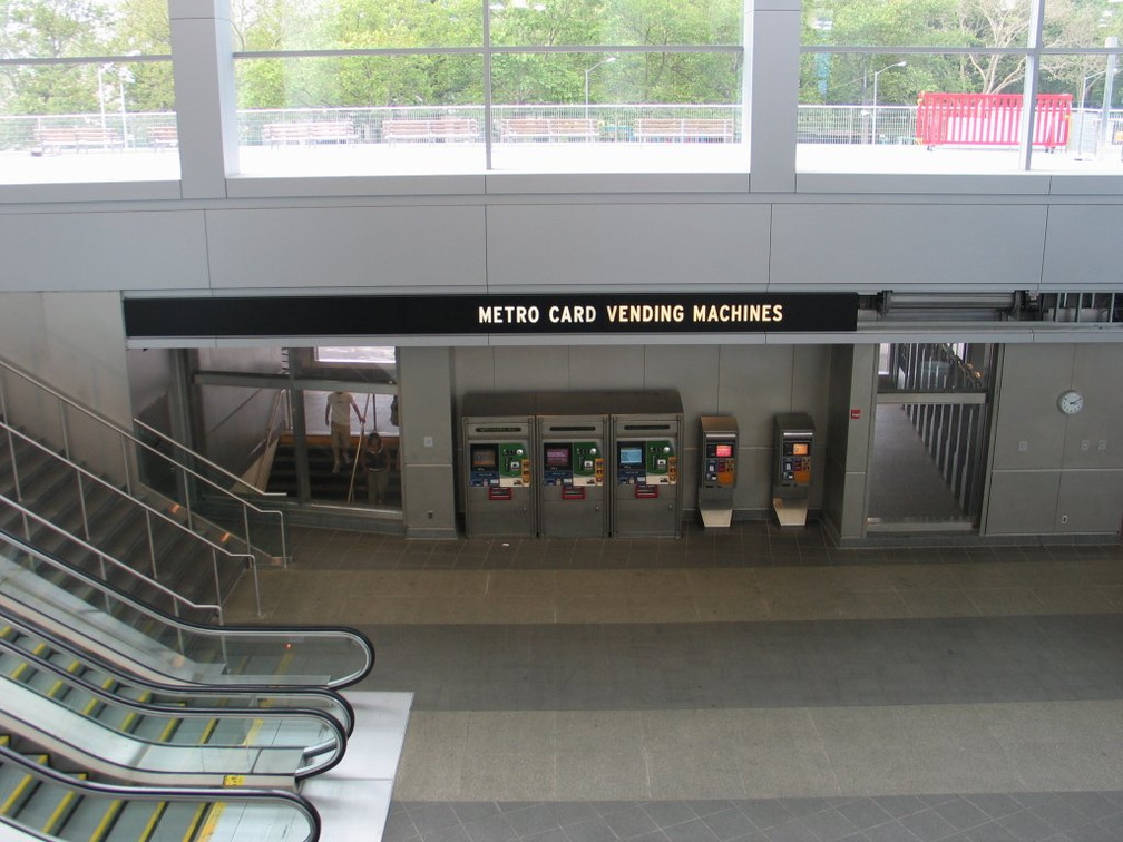 Reopened South Ferry station entrance. Photo taken by Brian Weinberg, 6/29/2005.