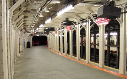 PDRM1660 || Looking nb on the platform between Tracks 1 and 3 at the Times Square Shuttle station. This platform stands where Tr