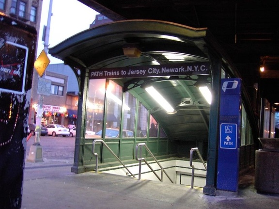 PATH kiosk @ Hoboken Terminal. Photo by Brian Weinberg, 01/26/2003.