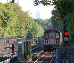 R-142 6785 @ Morris Park (5)
