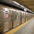R-40 4331 @ 207 St (A)