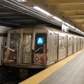 R-40 4330 @ 207 St (A)