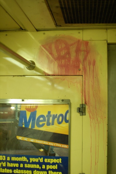 R-38 4070 (interior) @ 59 St - Columbus Circle (C). Only 40 or fewer R-38 cars on active roster at this time. - R-38 4070 (interior) @ 59 St - Columbus Circle (C). Only 40 or fewer R-38 cars on active roster at this time. DSC_3204_800.jpg