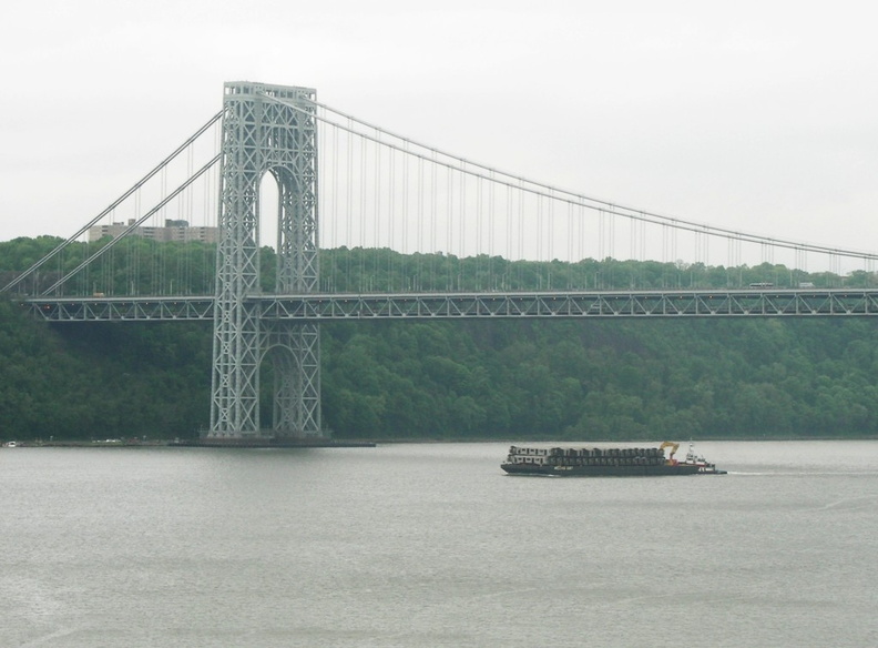 Barge of Death - Weeks 297 @ George Washington Bridge (GWB). Photo taken by David-Paul Gerber. - Barge of Death - Weeks 297 @ George Washington Bridge (GWB). Photo taken by David-Paul Gerber. 103_2554b.jpg