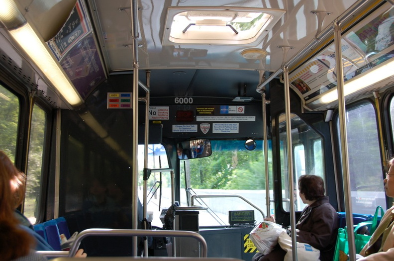 NYCT O5 6000 @ Irwin Av & 230th St (Bx20). Interior. - NYCT O5 6000 @ Irwin Av & 230th St (Bx20). Interior. DSC_8750.jpg