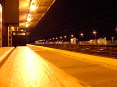 Edison, NJ train station on the NEC. Photo taken by Brin Weinberg, 3/15/2003.