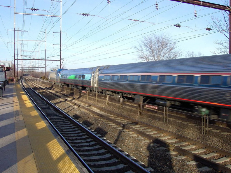 Amtrak Amfleet @ New Brunswick. Photo taken by Brian Weinberg, 3/14/2003. PDRM2556.jpg