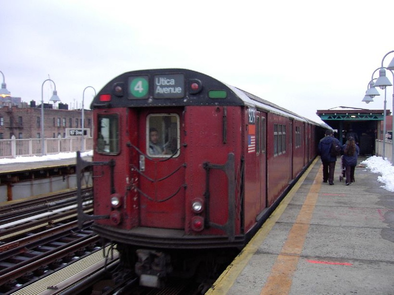 R-33ML 9279 @ 167 St (4). Photo taken by Brian Weinberg, 4/8/2003. PDRM3313.jpg