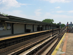 IMG_1172 - huge ass platform at Willets Point -- we all know what it was for