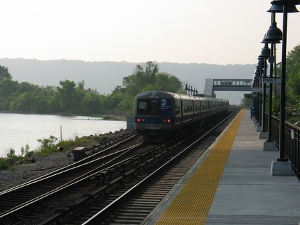 MNCR M-3a @ Spuyten Duyvil. Photo taken by Brian Weinberg, 5/14/2004.