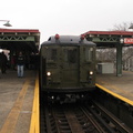 Lo-V 5292 @ Parkchester (fan trip). Photo taken by Brian Weinberg, 12/19/2004.