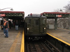 Lo-V 5292 @ Parkchester (fan trip). Photo taken by Brian Weinberg, 12/19/2004.