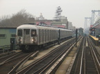 R-42 @ Marcy Av (J). Photo taken by Brian Weinberg, 1/3/2005.