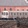 R-46 5880 @ Smith-9th St (F). Photo taken by Brian Weinberg, 1/3/2005.