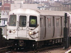 R-46 5876 @ Smith-9th St (G). Photo taken by Brian Weinberg, 1/3/2005.