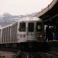 R-46 @ Smith-9th St (G). Photo taken by Brian Weinberg, 1/3/2005.