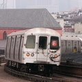 R-46 5520 @ Smith-9th St (F). Photo taken by Brian Weinberg, 1/3/2005.