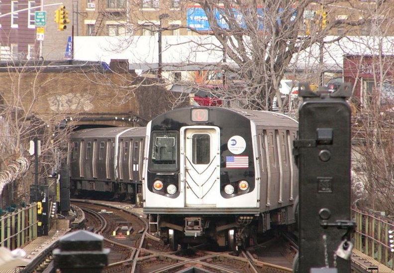 R-143 @ Broadway Junction (L). Photo taken by Brian Weinberg, 1/3/2005. P1000863a.jpg