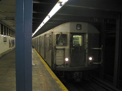 R-32 3870 @ 96 St (C) SB. Photo taken by Brian Weinberg, 07/30/2003.