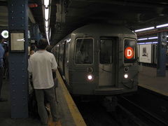 R-68 2686 @ 59 St (D) SB. Photo taken by Brian Weinberg, 07/30/2003.