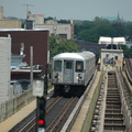 R-42 @ Alabama Av (J). Photo taken by Tamar Weinberg, 6/5/2005.