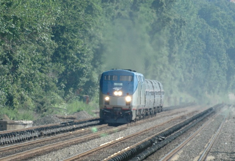 Amtrak P32AC-DM 700 and 716 @ Riverdale (MNCR Hudson Line). Photo taken by Tamar Weinberg, 7/24/2005.