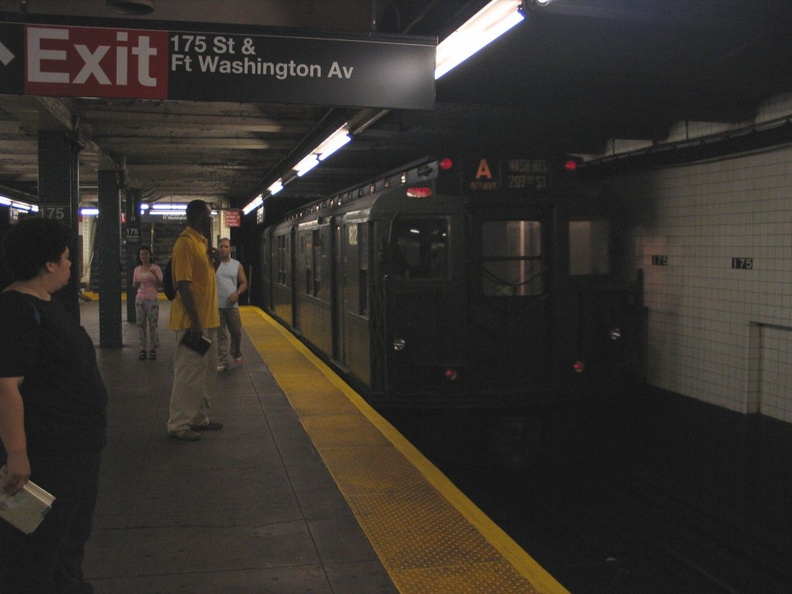 R-9 1802 @ 175 St (A). Consist was deadheading to Columbus Circle for a Transit Museum excursion to the Rockaways. Photo taken b