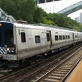 MNCR M-7a 4075 @ Spuyten Duyvil (Hudson Line). Photo taken by Brian Weinberg, 9/28/2005.