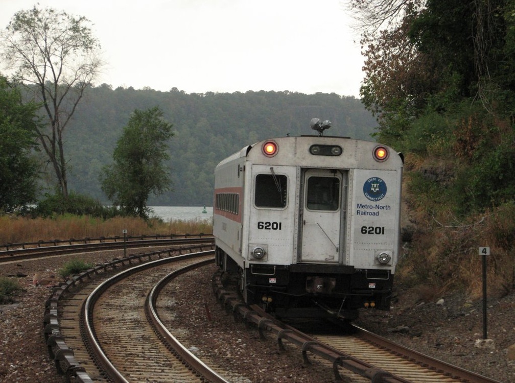 CDOT Shoreliner Cab 6201 @ Spuyten Duyvil (Hudson Line). Photo taken by Brian Weinberg, 9/28/2005.