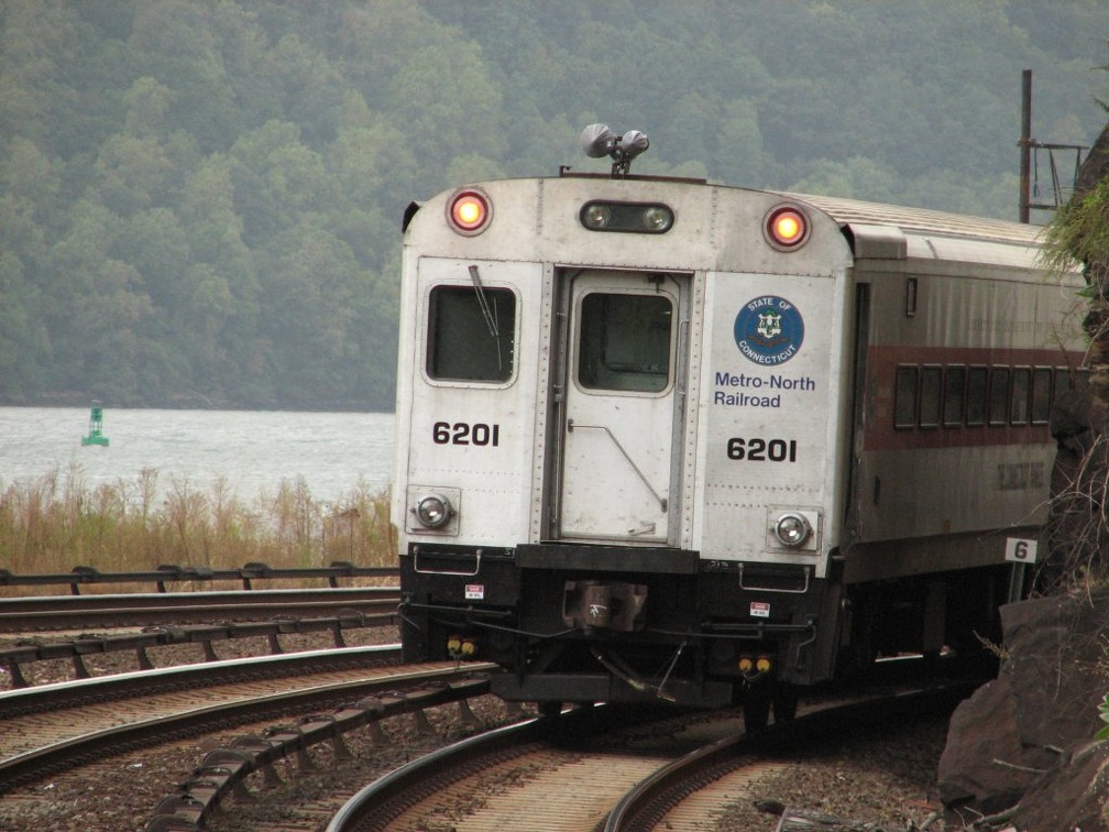 CDOT Shoreliner Cab 6201 @ Spuyten Duyvil (Hudson Line). Photo taken by Brian Weinberg, 9/28/2005.