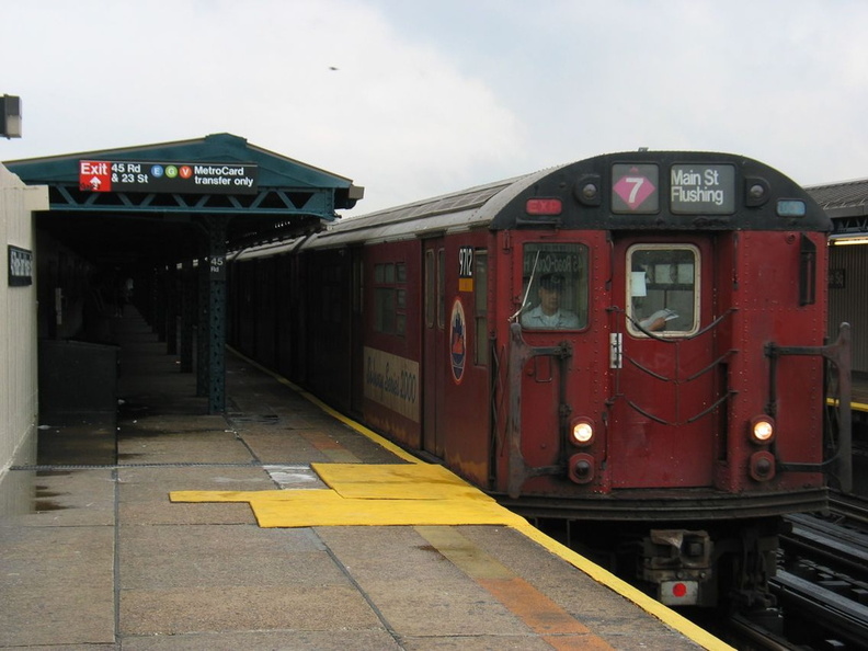 R-36WF 9712 @ 45 Rd - Court House Sq (7). Photo taken by Brian Weinberg, 8/4/2003.