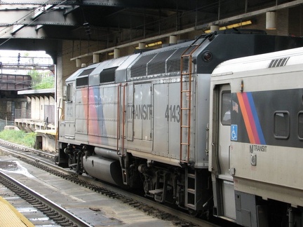 NJT GP40FH-2 4143 @ Newark Penn Station. Photo taken by Brian Weinberg, 10/23/2005.