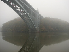 Manhattan end of the Henry Hudson Bridge in dense fog. Photo taken by Brian Weinberg, 11/6/2005.