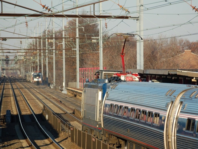 Amtrak AEM-7AC 912 @ Elizabeth, NJ. Photo taken by Brian Weinberg, 12/18/2005.