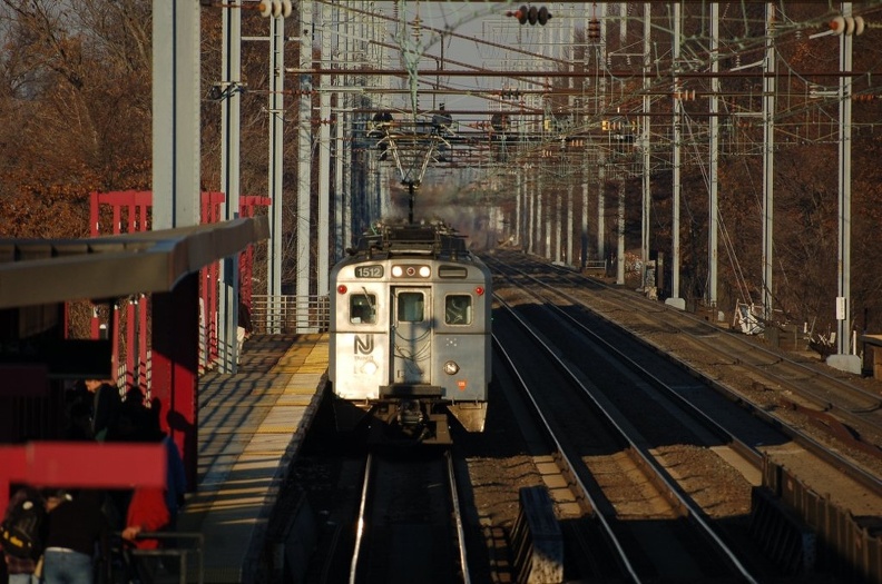 NJT Arrow III MU 1512 @ Elizabeth, NJ. Photo taken by Brian Weinberg, 12/18/2005.