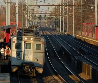 NJT Arrow III MU 1530 @ Elizabeth, NJ. Photo taken by Brian Weinberg, 12/18/2005.