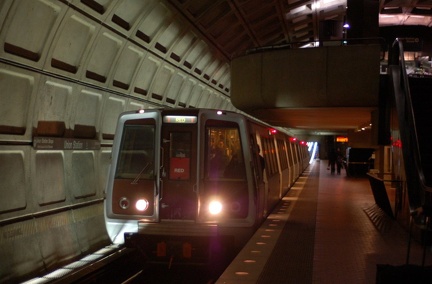 WMATA 3151 @ Union Station (Red Line). Photo taken by Brian Weinberg, 1/22/2006.