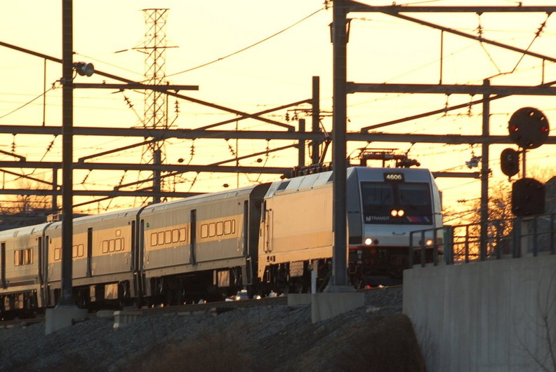 NJ Transit ALP46 4606 @ Secaucus Transfer. Photo taken by Brian Weinberg, 2/19/2006.
