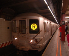 R-46 6166 @ 34 Street-Herald Square (R). Photo taken by Brian Weinberg, 7/7/2006.