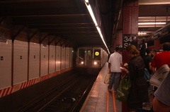 R-40 4231 @ 34 Street-Herald Square (W). Photo taken by Brian Weinberg, 7/7/2006.