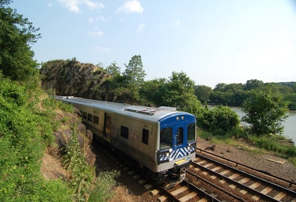 Metro-North Commuter Railroad (MNCR) M-7A 4311 @ Spuyten Duyvil (Hudson Line). Photo taken by Brian Weinberg, 7/9/2006.